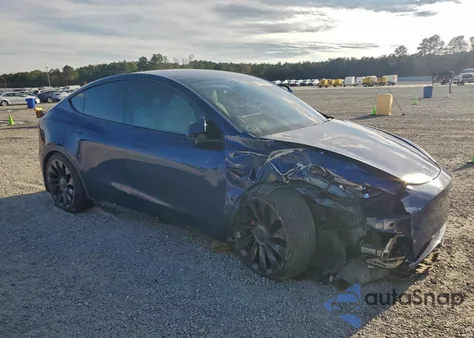 2022 Tesla Model Y z USA, uszkodzony, nr VIN 7SAYGDEF6NF376507